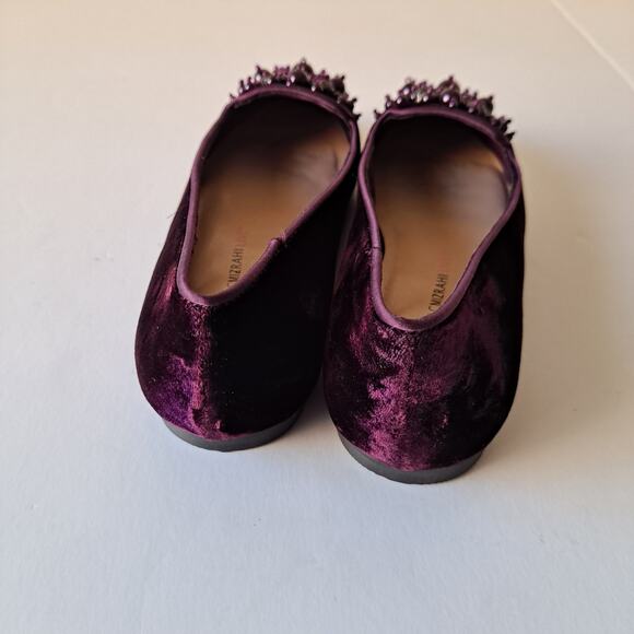 NWB Isaac Mizrahi Live! Velvet Loafers Ornament Detail Vivid Plum Women Size 5 M - Picture 4 of 14
